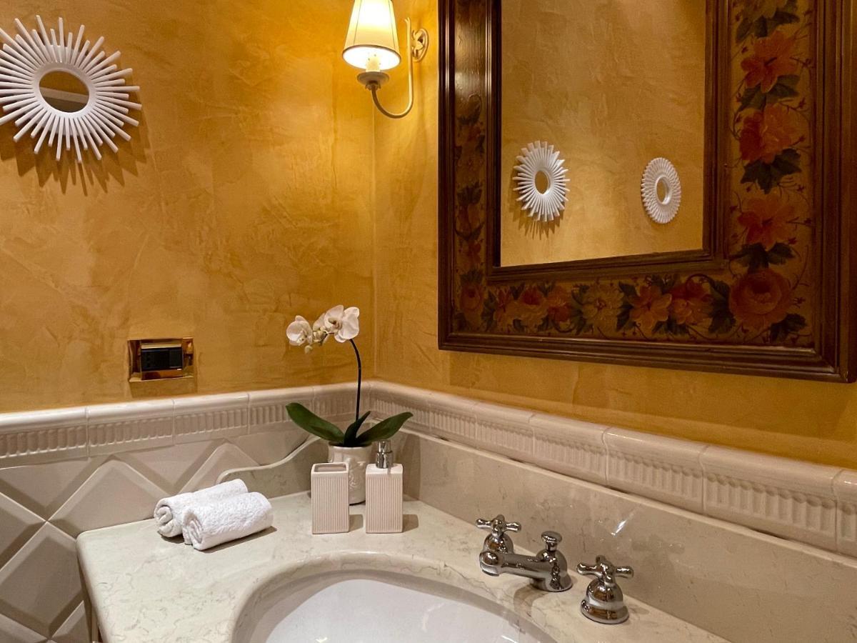 Belle Ile Lake View Suite Cadenabbia Exterior photo